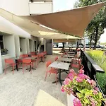Ibis Sud 3*