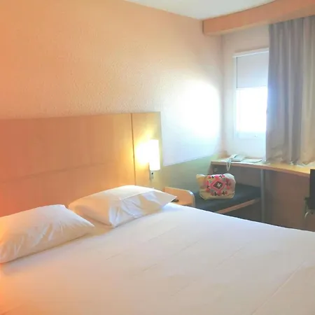 Ibis Sud 3*