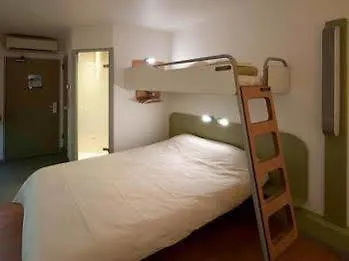 Ibis Sud Hotel 3*