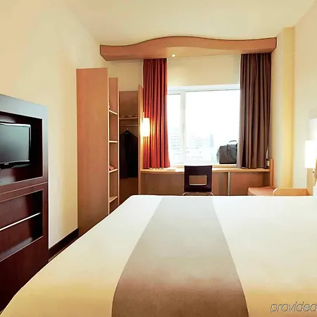 Ξενοδοχείο Ibis Sud 3*