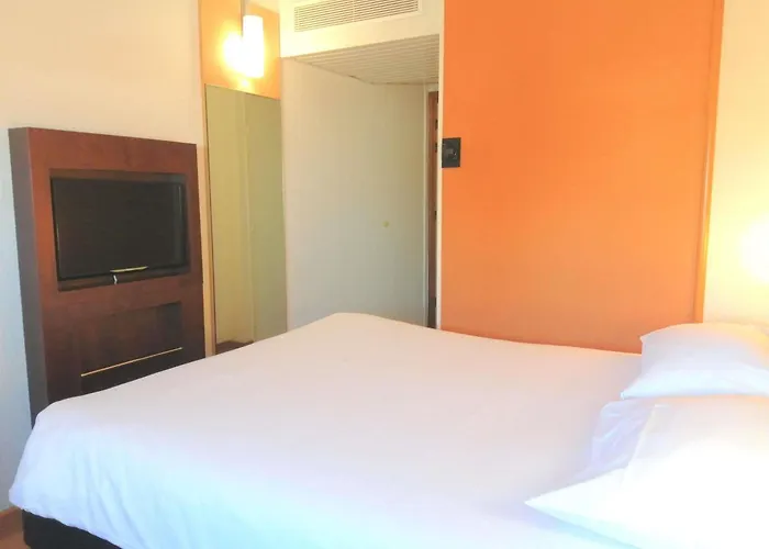 Ibis Sud Отель 3*